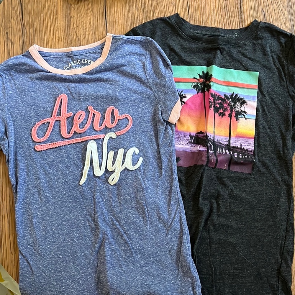 ✨Aeropostale Pair of Short Sleeve T-Shirts